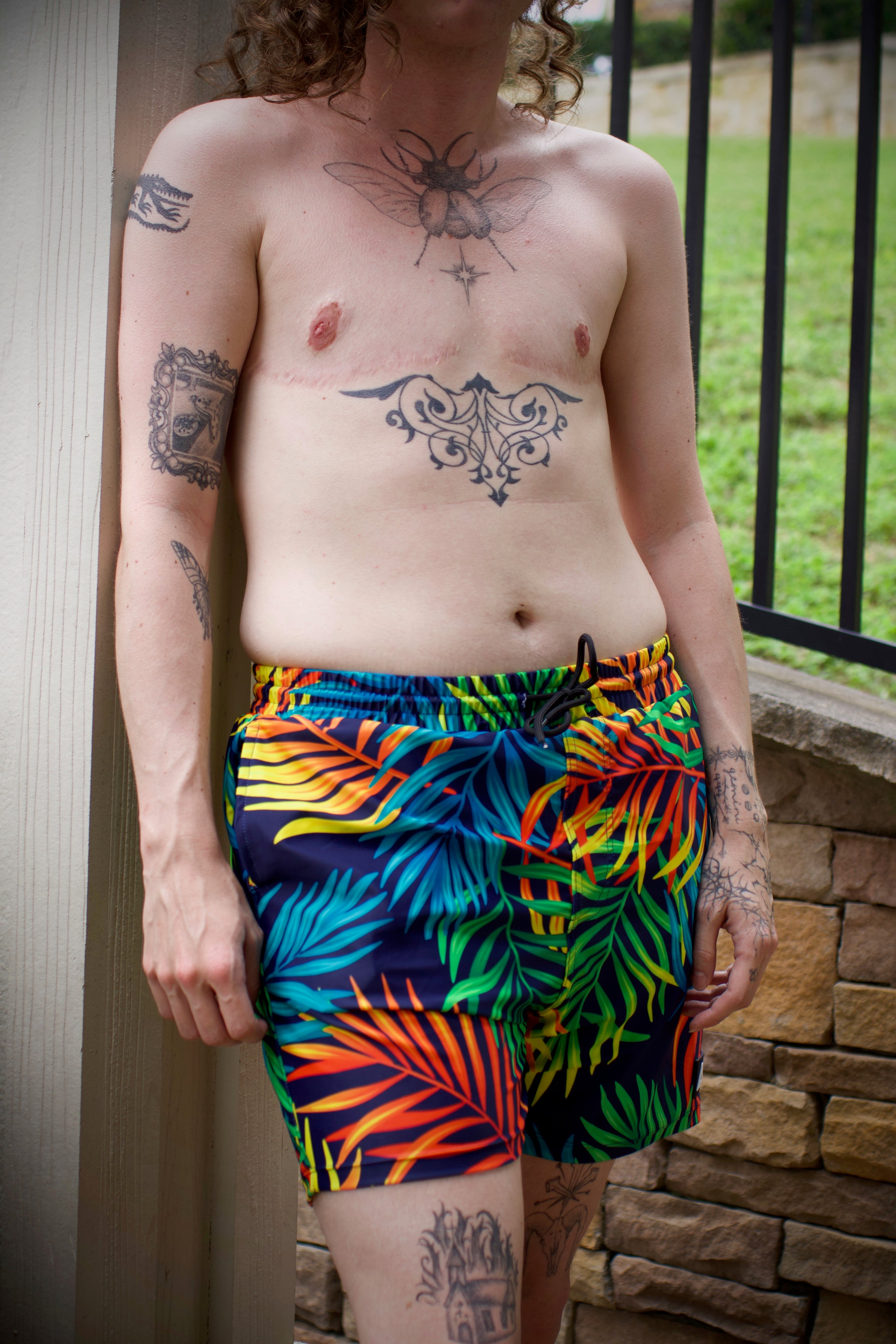 TROPICAL PACKING SWIM TRUNKS